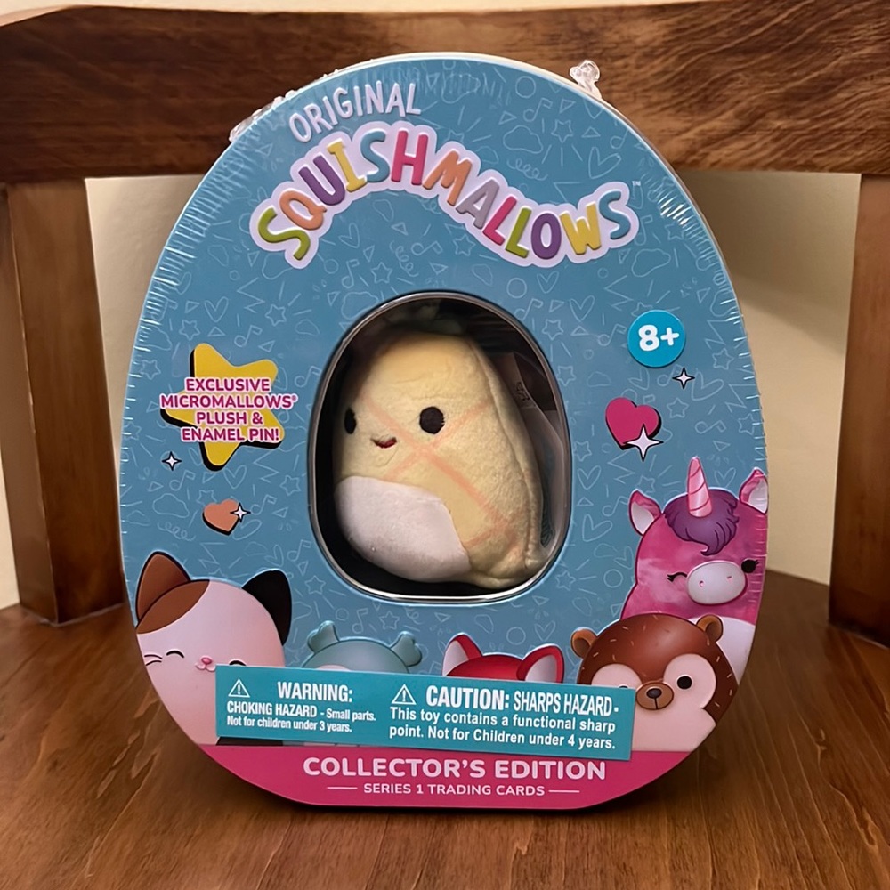 Maui Collector’s Tin Squishmallows